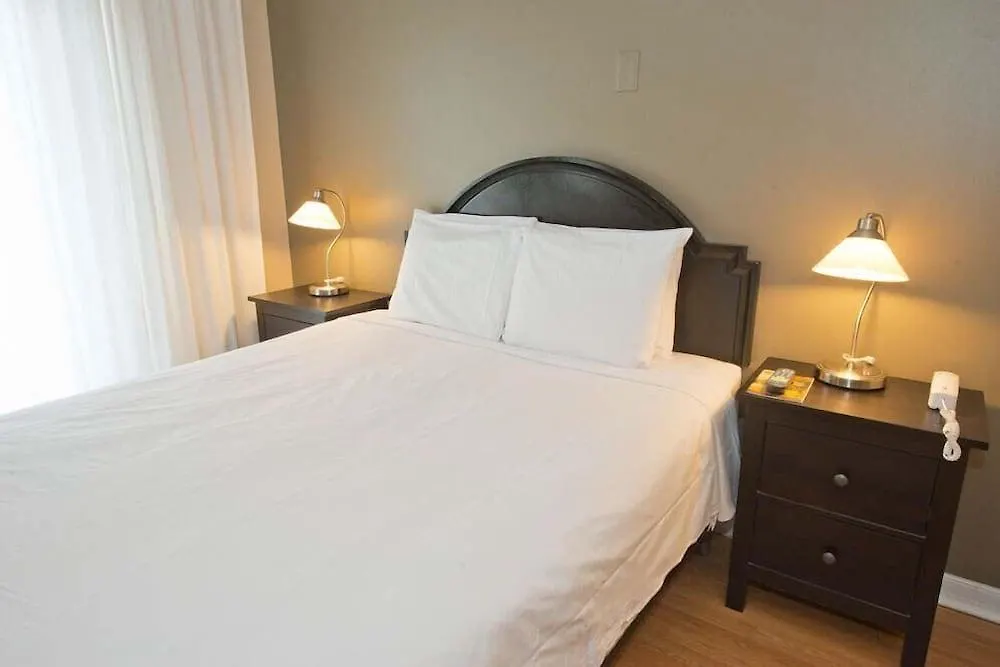 Отель Byward Blue Inn Оттава